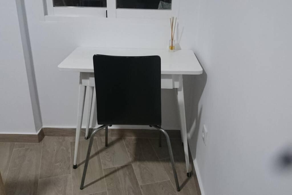 Espacioso Y Centrico Piso Con Zona Chill-Out Alicante Eksteriør billede