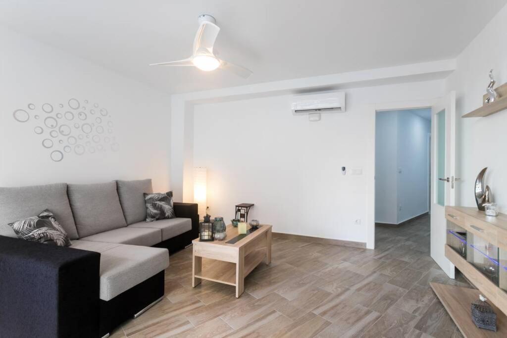 Espacioso Y Centrico Piso Con Zona Chill-Out Alicante Eksteriør billede