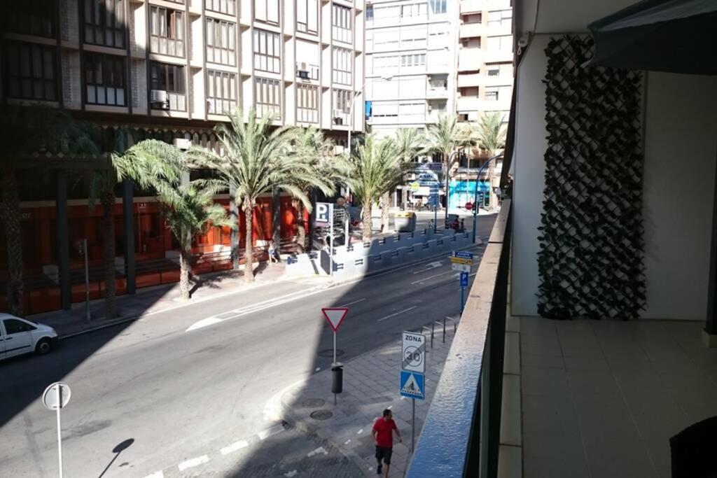Espacioso Y Centrico Piso Con Zona Chill-Out Alicante Eksteriør billede